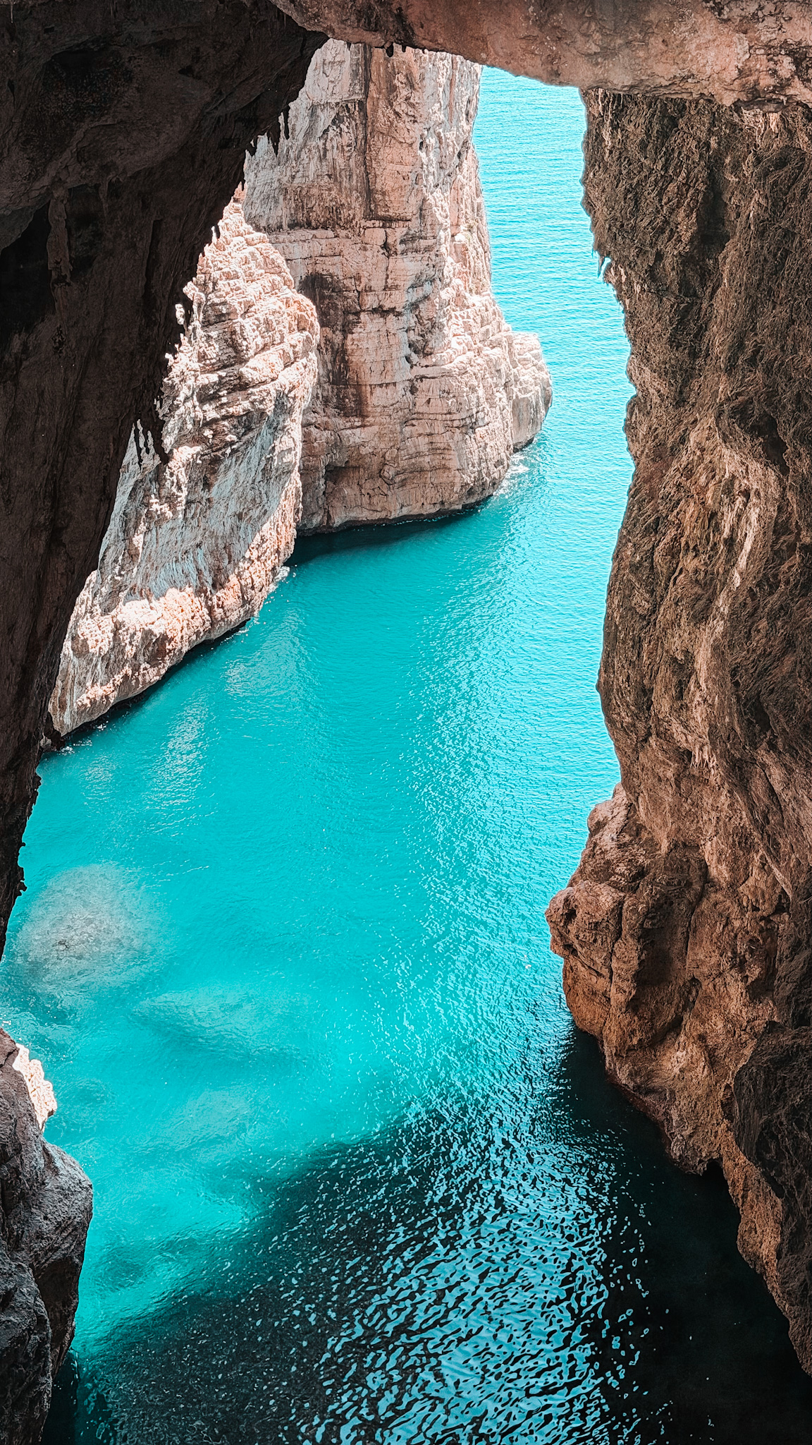 📍Montagna Spaccata a Grotta del Turco, Gaeta, Italy 🇮🇹