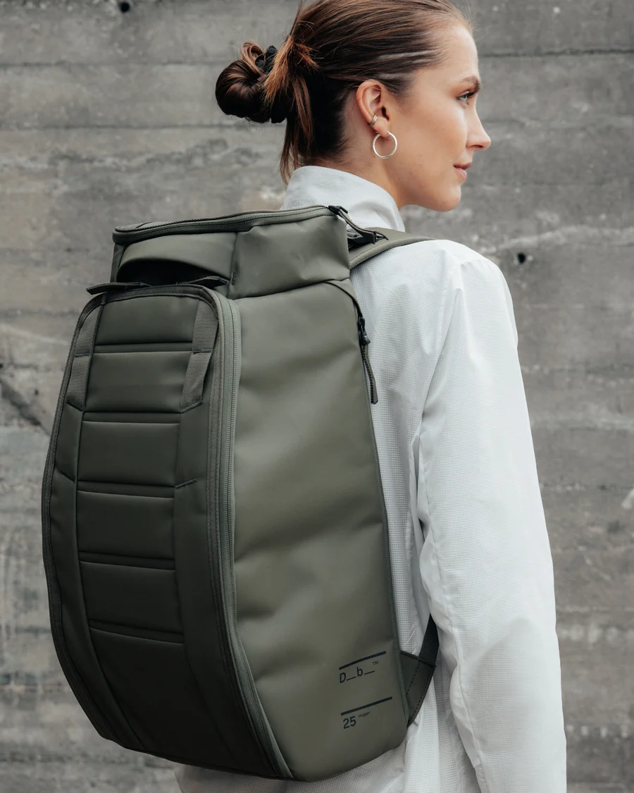 Hugger Backpack 20L Moss Green
